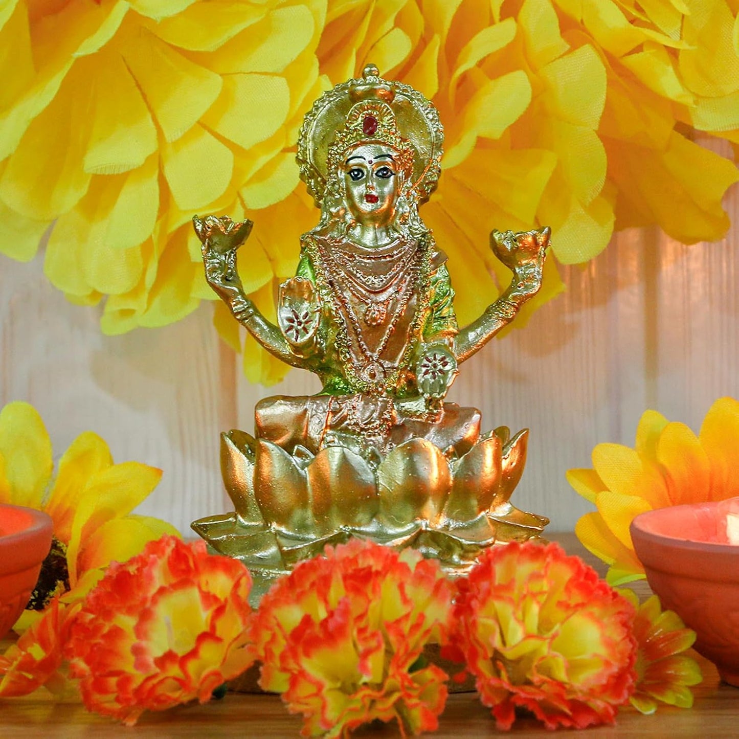 Hindu Goddess Lord Laxmi Statue - 4.4" H Gold Indian God Lakshmi Figurine for Car Dashboar Decor Diwali Gifts for Friends Home Office Temple Mandir Pooja Item