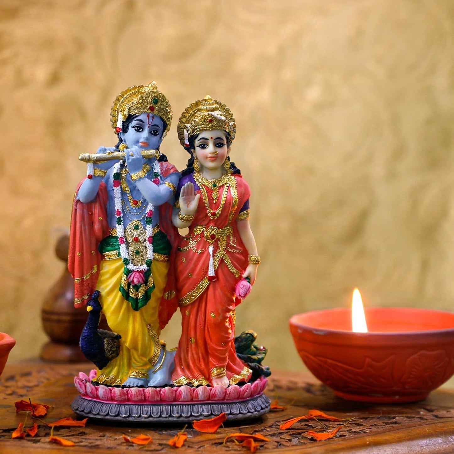 Indian Murti Radha Krishna Statue - 4.9”H Hindu God Radha Krishna on Lotus India Pooja Item Home Office Temple Mandir Shrine Altar Diwali Puja Decor Ideal Wedding Gift for Indian Friend Relative